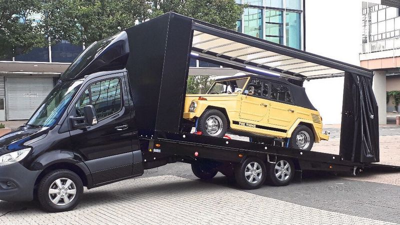 Transporthilfe: Wenn der Kleine nicht selbst fahren darf. Die Automechanika zeigt Lösungen. (Bild: Dominsky – »kfz-betrieb«)