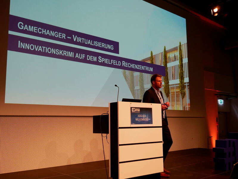 Ein Innovationskrimi auf dem Spielfeld der Rechenzentren – Dr. Gonnar Schomaker vom Software Innovation Campus Paderborn identifizierte die Gamechanger. (Vogel IT-Medien GmbH)