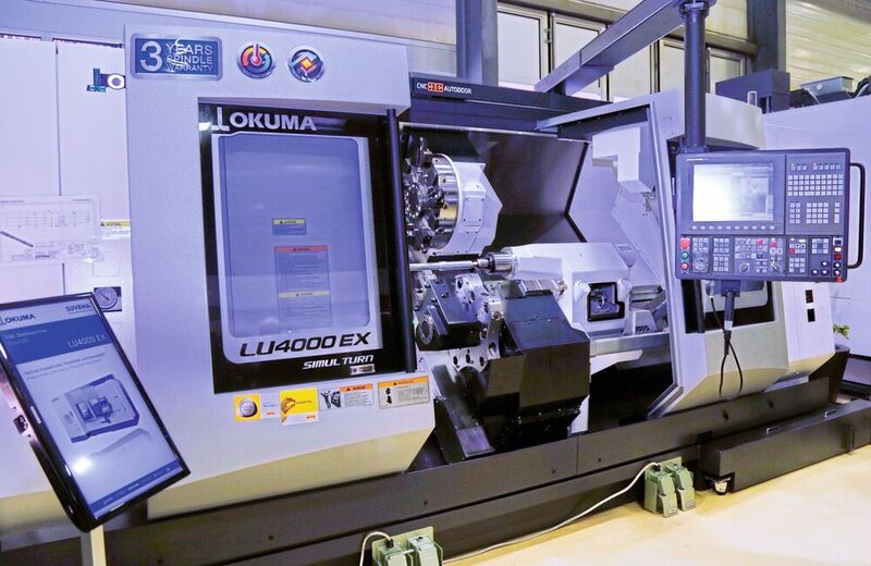 Die Hochleistungsdrehmaschine LU 4000EX von Okuma eignet sich besonders für Werkstücke mit einem grössen Längen-/Durchmesserverhältnis für die 4-achsige Synchron- und Simultanbearbeitung.  (Anne Richter, SMM)