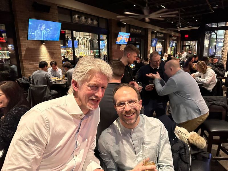 Marc Riemen (Rieberg) und Marco Göring (ebay) verpassen keine CES. (Bild: Vogel IT-Medien )