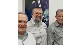 Distributionsabkommen (v.l.): Rolf Aschhoff, Vice President Marketing & Sales SE Spezial-Electronic, sowie Rüdiger Altschuh, Marketing Manager Europe und Andrea Feuerstein, Vice President Sales  & Marketing Micro Crystal. (SE Spezial-Electronic)