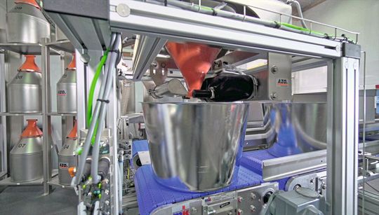 Der Schlüssel zum Erfolg ist die exakte Dosierung. Mit dem neuen eDos lassen sich Schüttgüter prozesssicher dosieren. (Bild:  Azo)