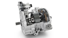 Die nasslaufende Lamellenbremse im Schaeffler DTM-Innovationstaxi ist eine Vorstudie. Das Ziel der Entwicklung ist eine hochintegrierte Systemeinheit für elektrische Achsen, in der Bremse, Aktuator und Öl-/Kühlkreis zusammengeführt werden. (Bild: Schaeffler)