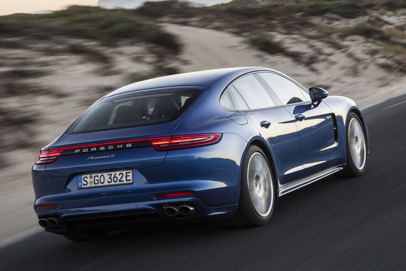 Die Oberklasse entscheidet der Porsche Panamera 4 E-Hybrid für sich. Restwert in Prozent: 51,5. (Porsche)