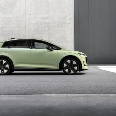 Der A2 E-Tron fährt in einer völlig anderen Liga als sein vor fast 30 Jahren vorgestellter Namensgeber. (Bild: Audi)