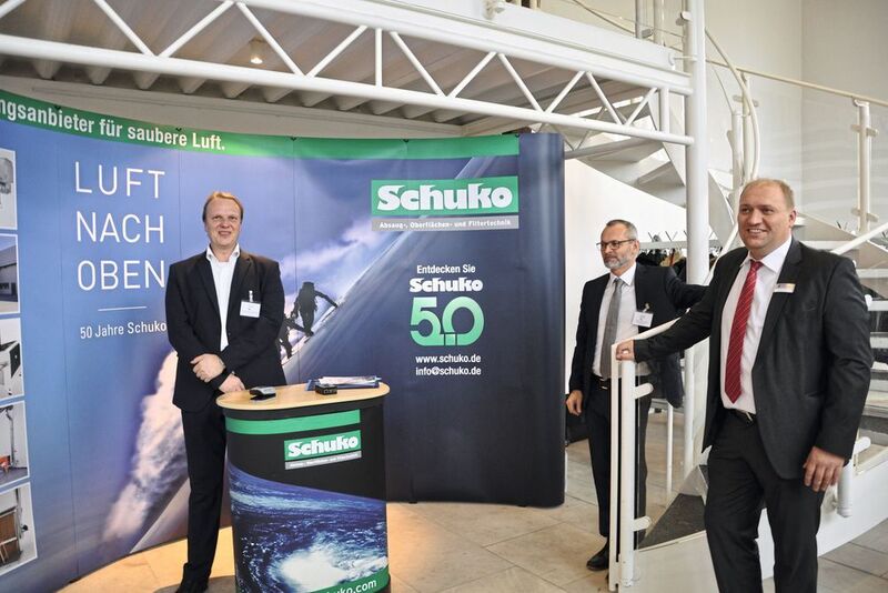 Schuko-Chef André Schulte-Südhoff hatte für die Fachausstellung unter anderem sein mobiles Luftmessgerät namens „airney“ mitgebracht. (Mike Beier/Reichenbacher Hamuel)