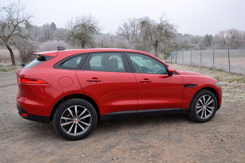 Dafür stehen Kofferraumvolumen, Innenraumbreite, hintere Beinfreiheit und Platz beim Einstieg in den Fond. (Bild: Michel/»kfz-betrieb«)