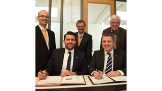 Vertragsunterzeichnung in Münster (Bild: Westfalen)