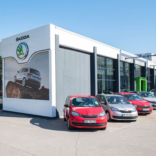 Ebert Automobile hat in Heidelberg den vierten Skoda-Standort eröffnet und damit einen langjährigen Open Point des Fabrikats geschlossen. Ebert Automobile hat in Heidelberg den vierten Skoda-Standort eröffnet und damit einen langjährigen Open Point des Fabrikats geschlossen.
