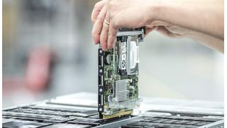 Mit HP-Moonshot wird der Server wird zur Steckkarte. (Bild: HP)