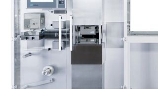 Blistermaschine R760 verpackt Tabletten. (Bild: Rohrer)