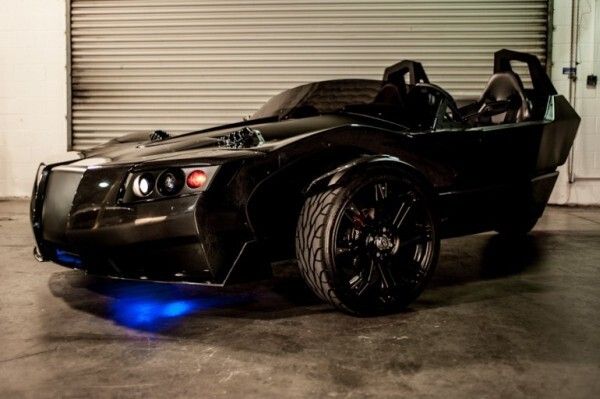 Der Torq Roadster: das elektrisch angetriebene Trike mit 300 kW könnte in einem Batman-Film mitspielen (Epic Electric Vehicles)