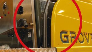 Der Hatz-1D81C-Silent-Pack-Motor arbeitet unabhängig vom großen Mobilkranmotor  und spart damit Dieselkraftstoff und Emissionen. (Bild: Hatz)