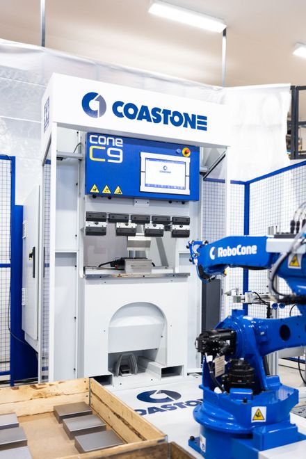 RoboCone Abkantpresse C9 mit Roboter_22.jpg (CoastOne Oy)