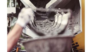 Das Zusatzmittelgeschäft von Sika ist führend in der Erzeugung von Betonzusatzstoffen, die für die Bauindustrie unverzichtbar sind. (Bild: frei lizenziert)