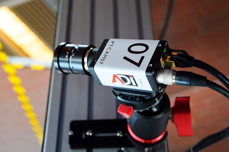 Zehn hochauflösende Kameras nach Industriestandard liefern die Daten für die „Hageldellenlandkarte“. (»Fahrzeug+Karosserie« / Schweitzer)