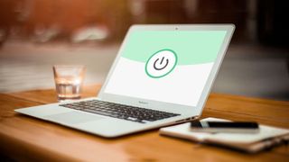 Parallel zur zunehmenden Verlagerung ins Home Office haben großangelegte Cyberattacken auf kritische Infrastrukturen zugenommen.  (Bild: gemeinfrei)