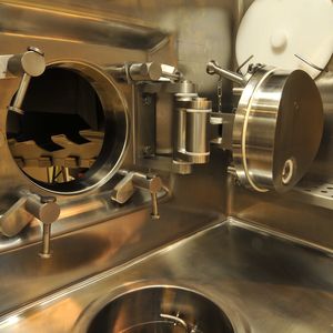 Inside View of the PSL discharge isolator