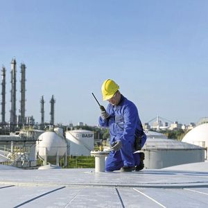 Ausgebootet: Statt auf die Mobilfunkanbieter zu warten, arbeitet die BASF an einem eigenem 5G-Netz. Ist das die Zukunft?