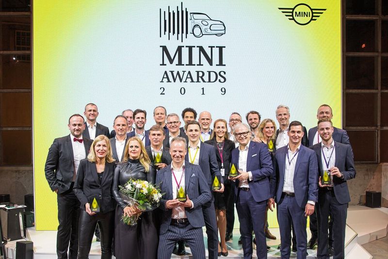 Mini hat seine erfolgreichsten Händler mit den Mini-Awards in verschiedenen Kategorien ausgezeichnet. (Bild: Mini)