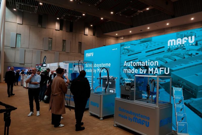 Impressionen von der Verbindungstechnikmesse Schraubtec am 16. April in der Stuttgarter Carl-Benz-Arena ... (Bild: P. Königsreuther)