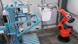 Vollautomatische Big-Bag-Füllanlage (Bild: Emde)