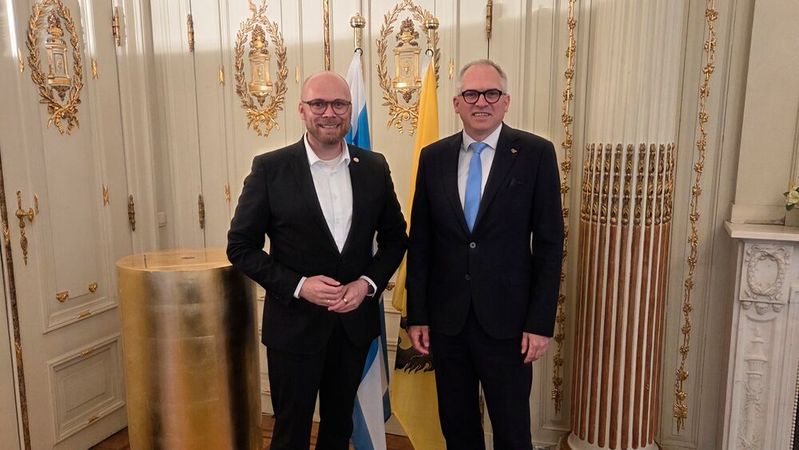 Dr. Fabian Mehring, Staatsminister für Digitales in Bayern und Matthias Diependaele, Ministerpräsident in Flandern.(Bild:  © Bayerisches Staatsministerium für Digitales)