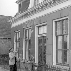 Bis in das 20. Jahrhunderts existierte ein nun ausgestorbener, damals sehr gut bezahlter Beruf: die Fensterklopfer. (Bild:   / CC0)