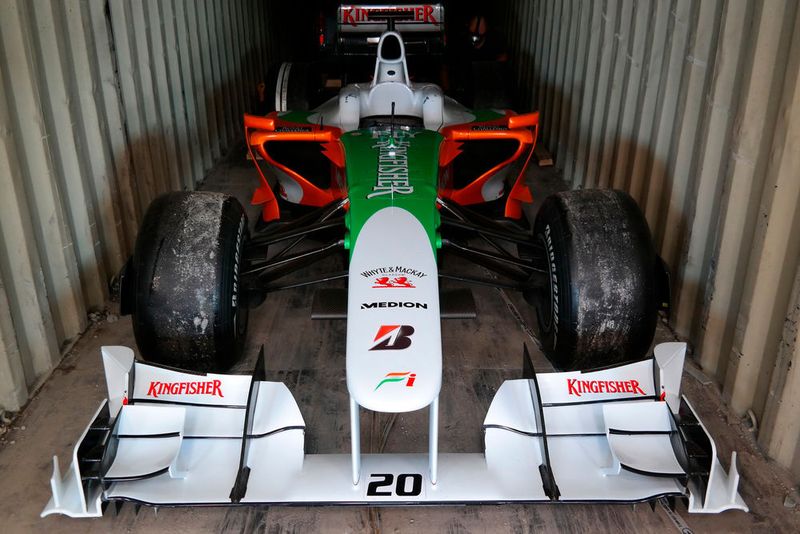 Auch Rennwagen kommen in den Container. (Benjamin Bessinger/sp-x)