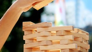 Die Employer Branding Beratung Universum Communications hat nahezu 200.000 Studierende wirtschaftsnaher Fachbereiche in den 12 größten Volkswirtschaften der Welt nach den weltweit attrativsten Arbeitgebern befragt. (Helene Souza_pixelio.de.jpg)