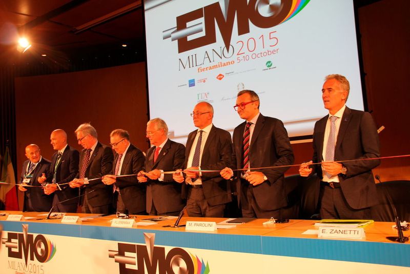 Bild der Eröffnungspressekonferenz der EMO Milano 2015. (Bild: Sonnenberg)