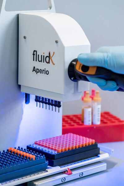 Decapper der Firma fluidX (jetzt: Brooks Life Sciences), um die 2D-barcoded Tubes zu öffnen oder zu schließen. (Universitätsmedizin Essen)