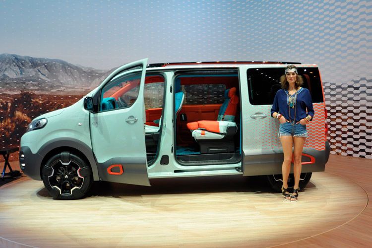 Zudem zeigen die Franzosen mit der Studie Hyphen, wie man aus dem Spacetourer ein Abenteuermobil macht – inklusive nachgerüstetem Allradantrieb. (Wehner)