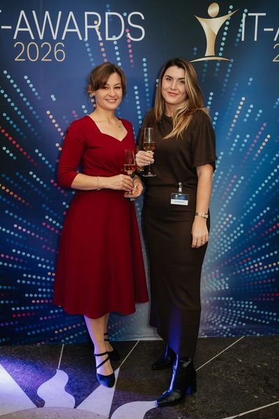 Barbara Holzmeister (l.) und Sophia Rupprecht von SAP. (Bild: Manuel Emme Fotografie)