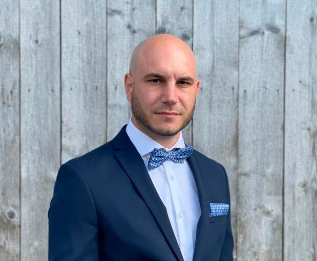 „B2B E-Commerce unterscheidet sich funktionell klar von B2C E-Commerce.“ Das sagt Pascal Willi, Leiter Digital bei Elektro-Material AG.  Das komplette Statement finden Sie in unserem ausführlichen  Trenddossier 2024. (Bild: Pascal Willi)