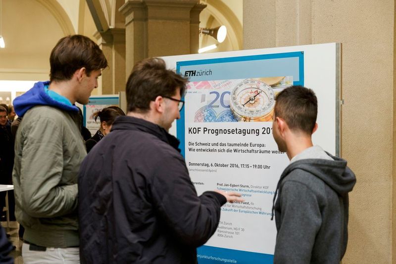 KOF Autumn Forecast Meeting 2015 in the ETH Zurich. (KOF ETHZ/Tom Kawara)