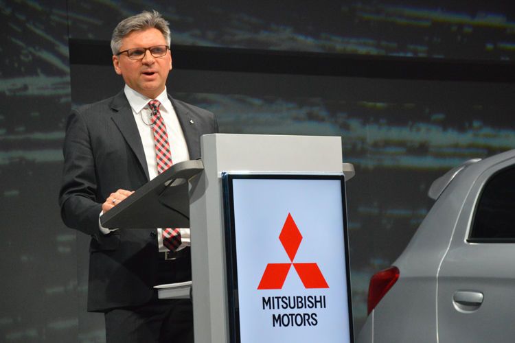 MMD-Marketingleiter Carsten Duddek erläuterte die Kommunikation für das neue Fahrzeug und für die gesamte Marke im Jahr 2016. (Foto: Achter)