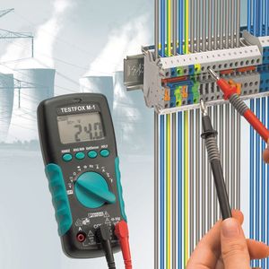 Digital-Multimeter für Gleich- und Wechselspannung: Mit dem Testfox M-1 geht der Anwender auf Nummer sicher.