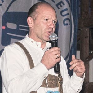 Jürgen Sangl ist bundesweit bekannter Elektroautospezialist. (Bild:  Zietz/»kfz-betrieb«)