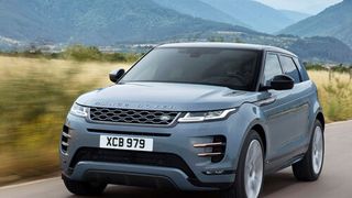 Auffälligste Veränderung am neuen Evoque sind die schmaleren LED-Scheinwerfer. (Bild: Jaguar Land Rover)