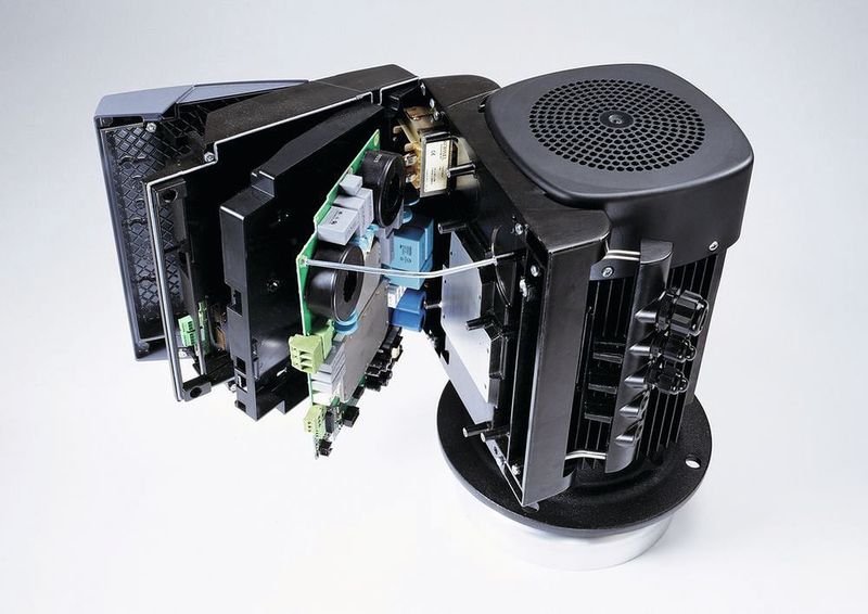 1993: Mit dem Elektromotor MGE wird erstmals ein Mikro-Frequenzumrichter als integrierte Einheit in einen Standard-Elektromotor eingebaut. Noch heute ist dieser Motor ein wichtiges Alleinstellungsmerkmal für Grundfos. (Bild: Grundfos)