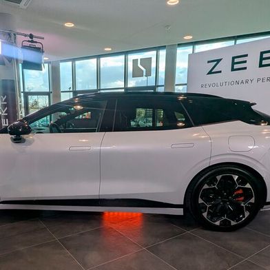 Zeekr nutzte die Premiere des neuen Zeekr 7GT als Bühne für ihren offiziellen Markteintritt in Deutschland. Die Auslieferungen des Modells, das preislich bei 45.990 Euro startet, beginnen im zweiten Quartal 2026. (Bild: Mauritz – VCG)