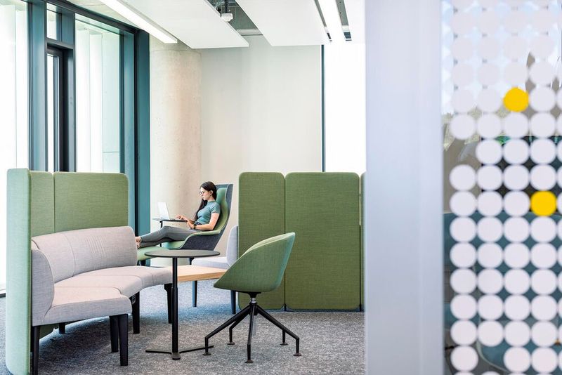 Das neue Entwicklungszentrum in Kysuce wurde nach dem sogenannten „New-Work-Konzept“ ausgestattet.  (Bild: Schaeffler/Juraj Sedlák)