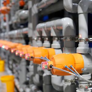 Insgesamt hat GF Piping Systems bereits 100.000 Ventile an OMZ geliefert.(Bild:  GF Piping Systems)