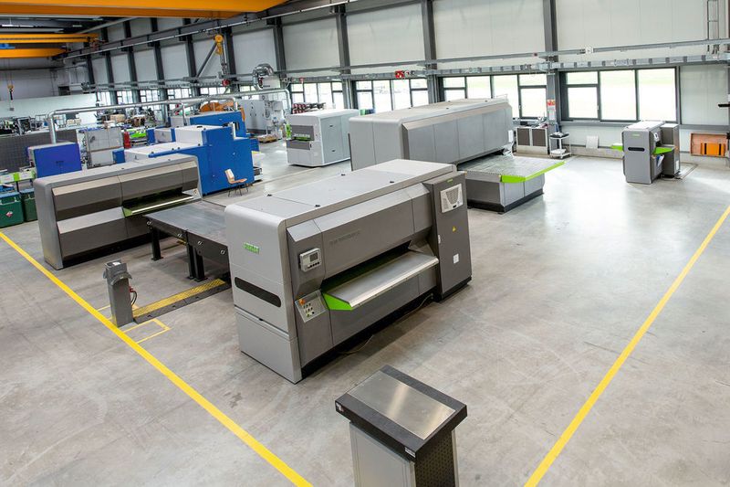 Das neue Richt-und Entgratcenter der Kohler Maschinenbau bietet alles was moderne Richttechnik und Kantenbearbeitung zu bieten hat – für Kaufinteressenten und vor allem für Kunden die Kohler mit dem Teilerichten beauftragen. (Bild: Kohler)
