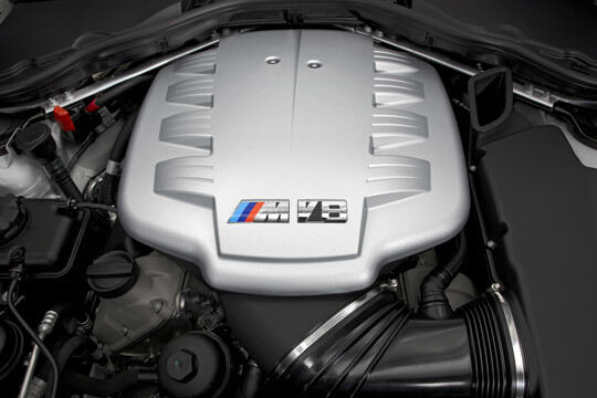 Der 4,4-Liter-V8-Motor mit 450 PS. (Archiv: Vogel Business Media)