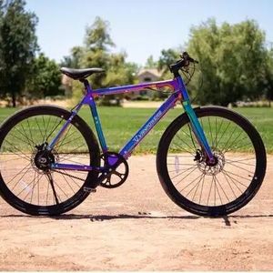 Das Besondere: Der Aluminiumrahmen wird – auzf Wunsch vom Käufer – einfach gesteckt.(Bild:  Vanpowers Bike)