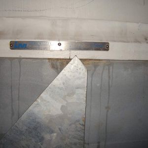 Anstellwinkel optimieren: Eine Pitch-Steuerung misst, überwacht und regelt den Anstellwinkel der Rotorblätter einer Windenergieanlage, wodurch die Leistungsaufnahme verändert werden kann.