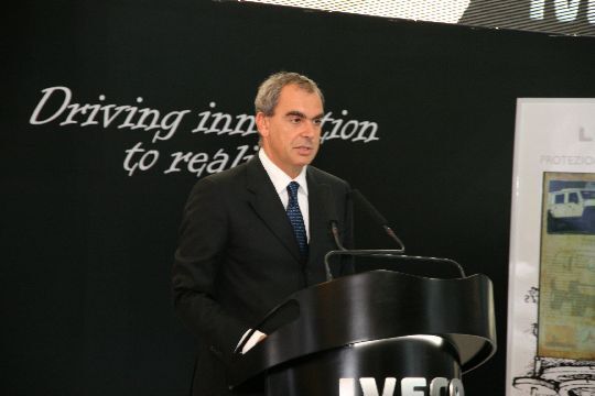 Franco Miniero, Vize-Präsident von Iveco Sales & Marketing, verweist auf einen Zuwachs von 60 Prozent der weltweiten Auftragseingänge von Iveco. (Archiv: Vogel Business Media)