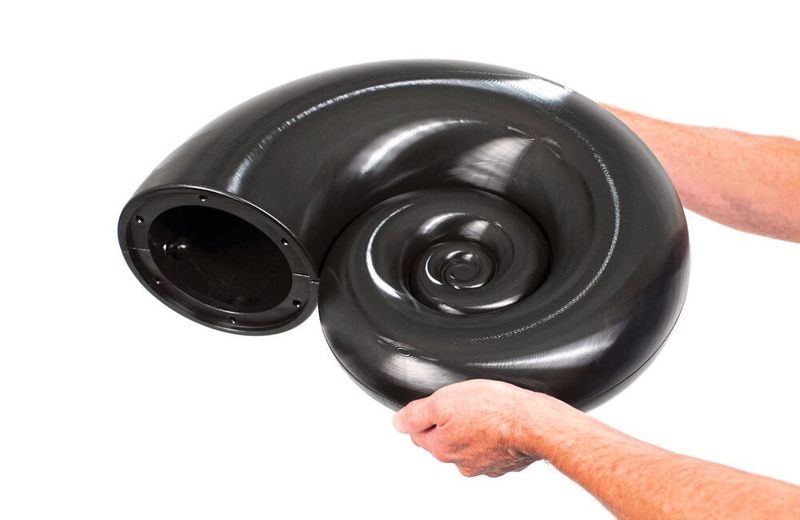 Erfüllt strenge Forderungen an Optik und Haptik: Aus Acrylatharz additiv hergestellter Akustikverstärker (Design Jesper Nygaard Sorensen). (3D-Systems)